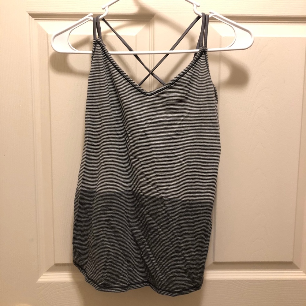 Lulu Lemon Tank top (MAKE AN OFFER!)